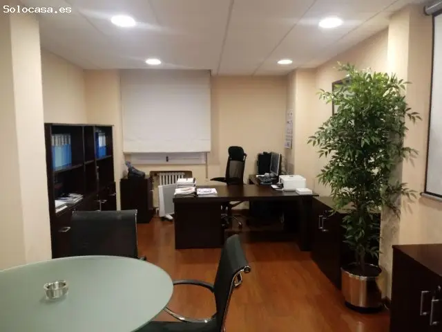 Oficina Centro Ciudad Cerca Catedral 40m2 Baño