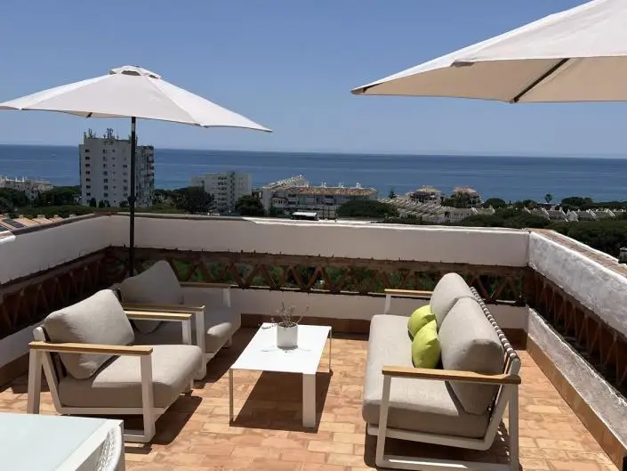 Apartamento en Costa con Vistas al Mar 2 Dormitorios