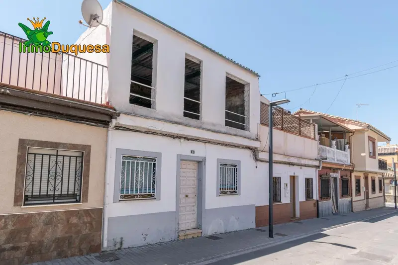 Casa en venta para reformar en Maracena Granada