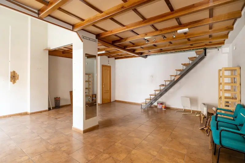 Venta Local Comercial Granada Avenida Murcia 55m2 Altillo