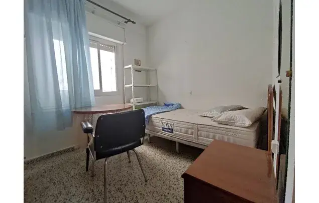 Alquiler piso 3 dormitorios 107m² Granada estudiantes