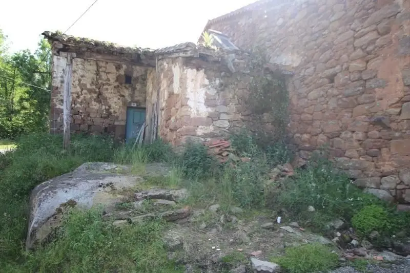 Casa Rústica en Bustriguado Valdáliga para Reformar