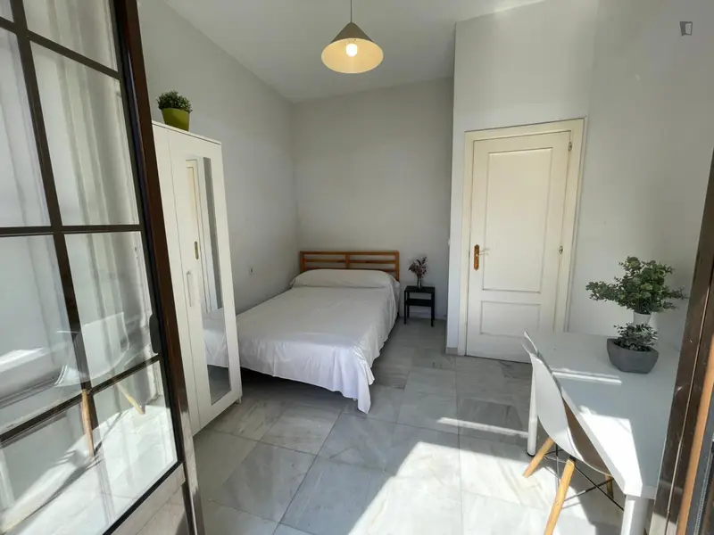 Habitacion Doble con Balcon para Estudiantes