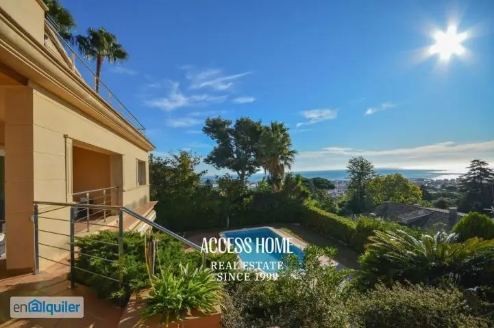 Casa de Lujo en Premià de Dalt con Vistas al Mar
