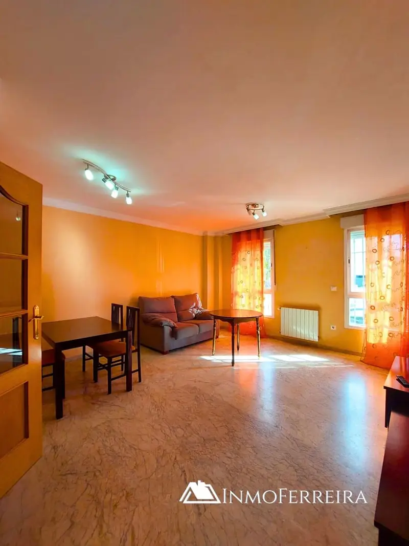 Piso en venta Guadix Gran Patio Cochera Trastero