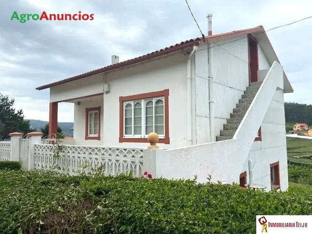 Venta  de Casa con finca grande cerca de la playa en A Coruña