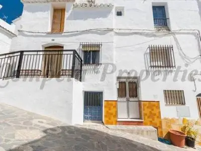 Casa Adosada 7 Dormitorios 2 Baños Canillas de Albaida
