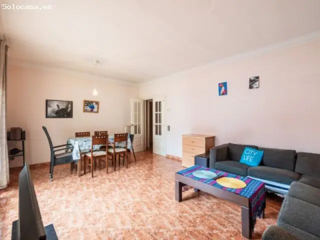 Espacioso Piso 130m² 4 Habitaciones Eixample Figueres