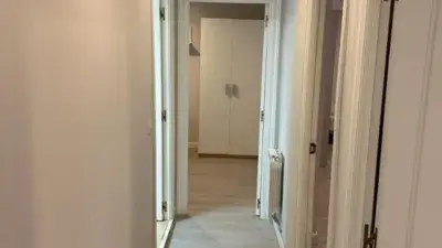 Alquiler Piso 60m2 Calle Gorbea Amueblado 3 Dormitorios