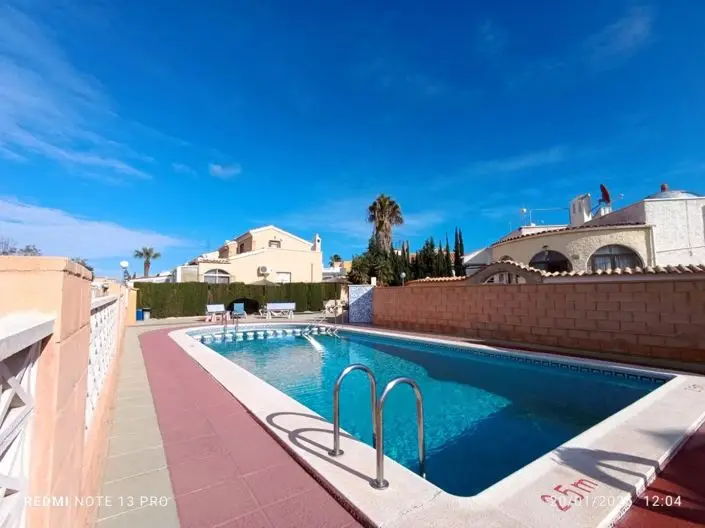 Villa en Venta Playa Flamenca 2 Dormitorios Piscina Comunitaria