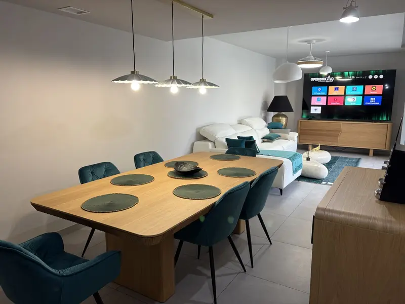 Apartamento 3 Dormitorios Elviria Primera Linea de Playa