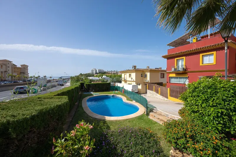 Adosado 4 Dormitorios Fuengirola Licencia Turistica Alta Rentabilidad
