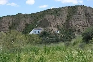 Venta Finca 456 Hectareas Benalua Granja Casas-Cueva