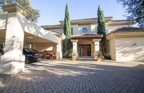 Villa de Lujo en Valderrama Sotogrande con Vistas Impresionantes