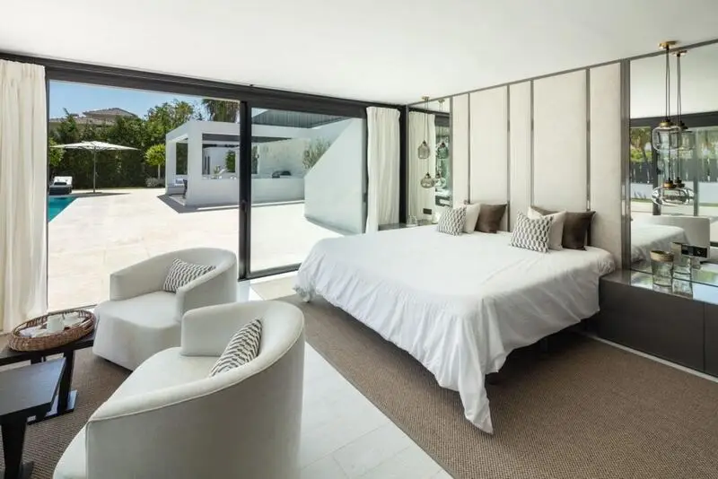 Villa de Lujo 5 Dormitorios Nueva Andalucía - Golf - Piscina Privada