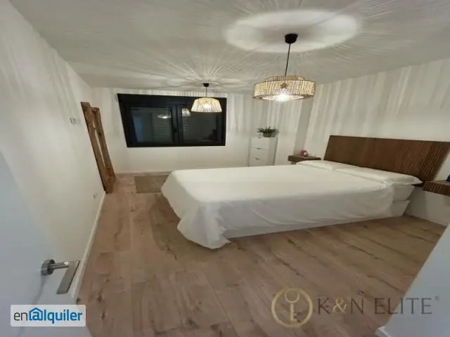 Piso Amueblado en Malilla 77m2 2Hab 2Baños Garaje Terraza