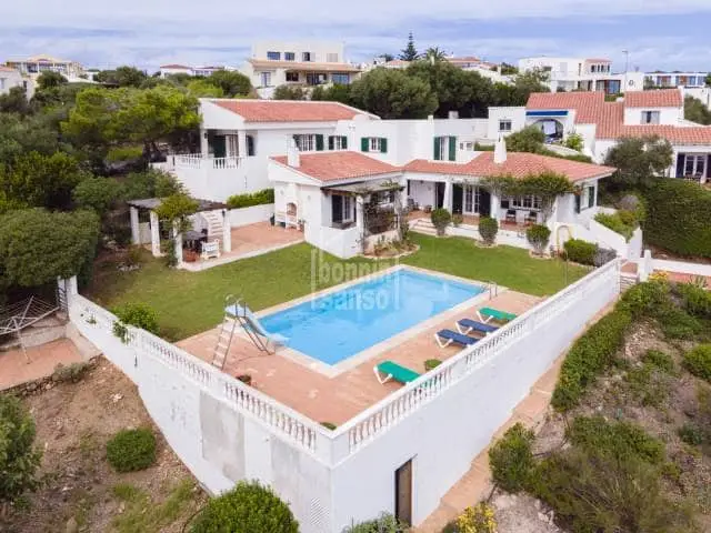 Chalet en Cala Llonga Menorca 5 dormitorios 3 baños piscina vistas al mar
