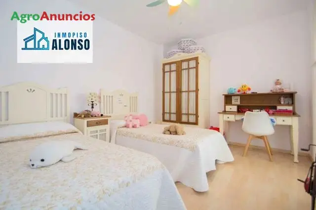 Venta  de Casa pareada en Granada