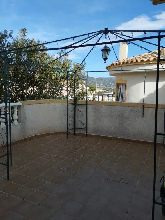Chalet en Venta Castalla con Terraza y Piscina