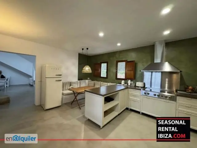 Casa rural con piscina en Can Tomás cerca de San Antonio