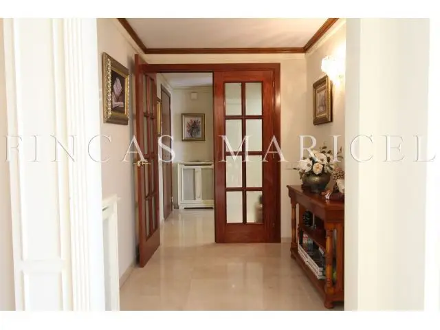 Atico Duplex en Sitges con Vistas al Mar y Piscina