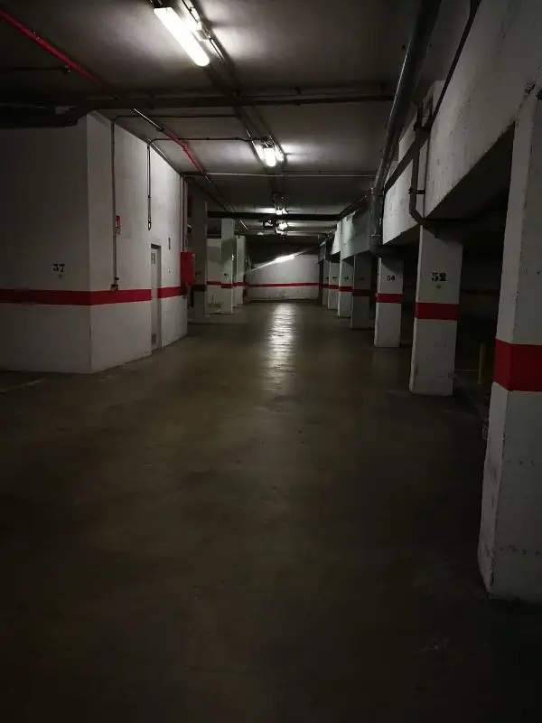 Garaje en Venta en Huelva con Ascensor