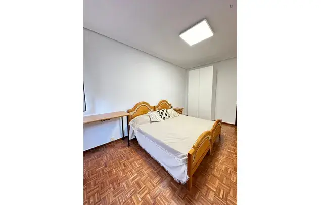 Apartamento 5 Dormitorios Logroño Estudiantes Trabajadores