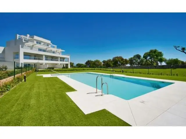 Apartamentos en Venta San Roque Club