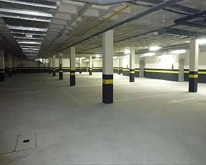 Garaje en venta Valladolid Calle Salud 7m2