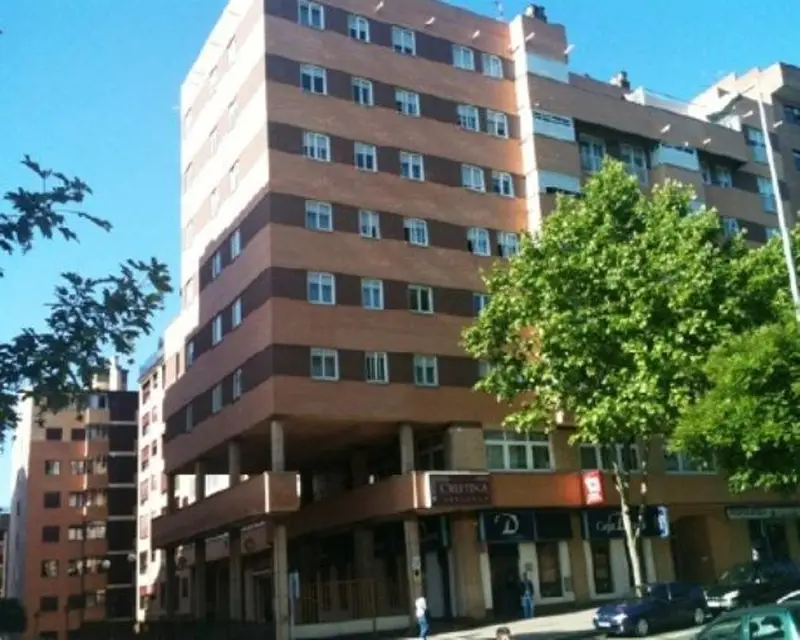 Local en Venta Valladolid 875m2 Juan Garcia Hortelano