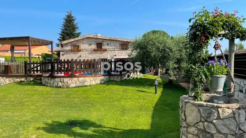 Chalet con Piscina y Barbacoa en Vilanova de Segrià