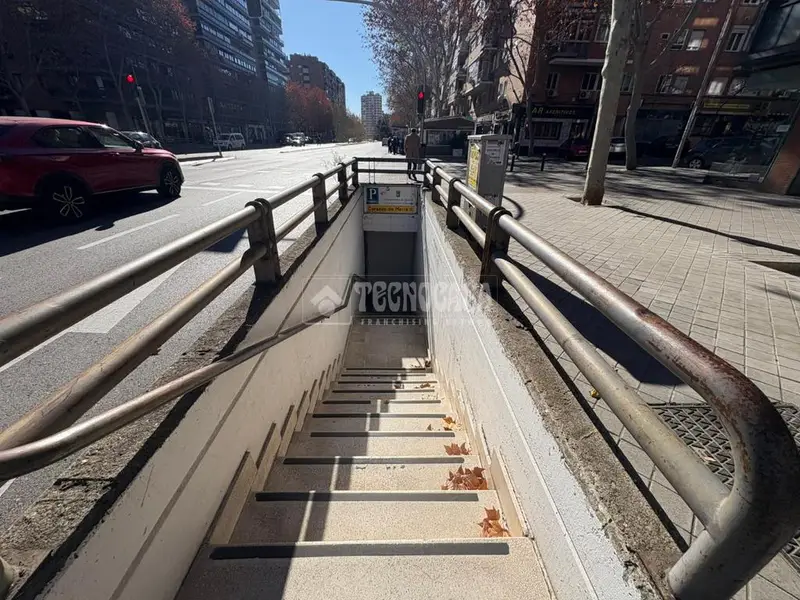 Plaza de Garaje en Venta Calle Corazón de María