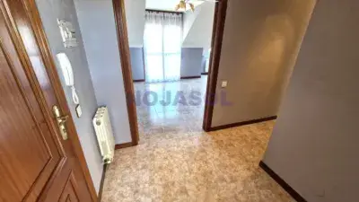 Apartamento en Venta en San Miguel de Meruelo con Terraza y Garaje
