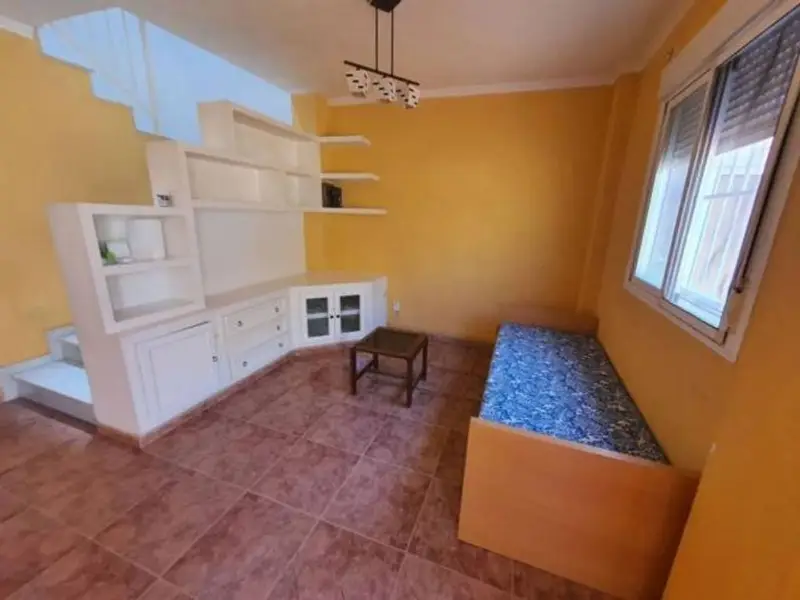 Dúplex en Retamar Centro Almería 3 Dormitorios 2 Baños Garaje