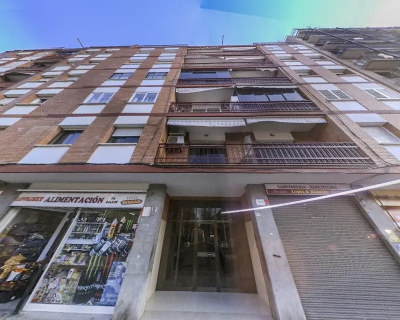 Piso 4 habitaciones 74m2 Mataro