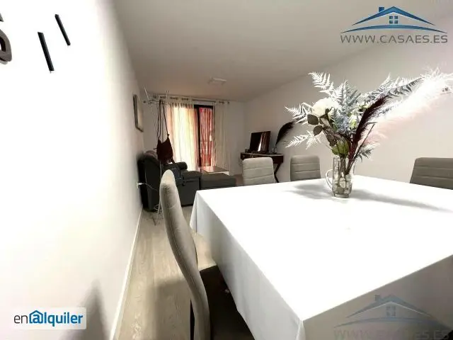 Alquiler Piso Aguadulce Sur 2 Dorm 1 Baño Garaje Piscina Temporada Escolar