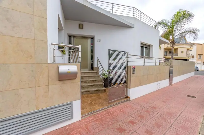 Chalet en Venta Rojales 404m2 Garaje Sótano Terraza
