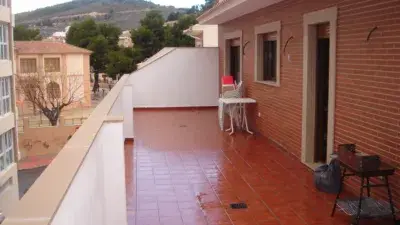 Ático Dúplex en Ibi con Terraza y Ascensor