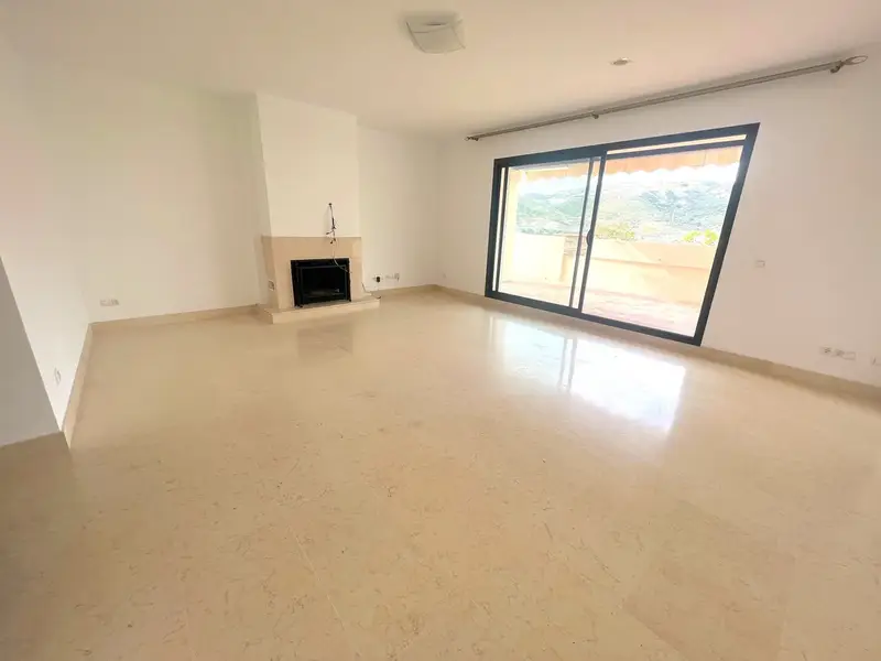 Ático Dúplex de Lujo en Benahavis 3 Dormitorios
