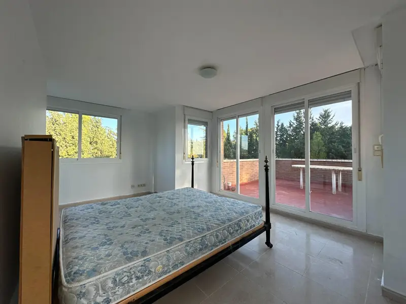 Venta Chalet con terraza en Las Lomas del Gallego