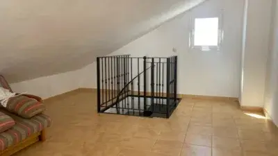 Dúplex en Venta Calle Granada Cerca Avda Málaga
