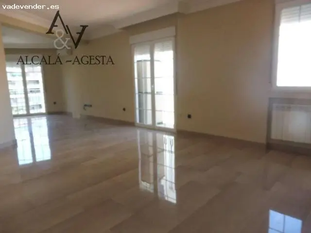 Piso Reformado Plaza Gracia 135m2 2Dormitorios 2Baños