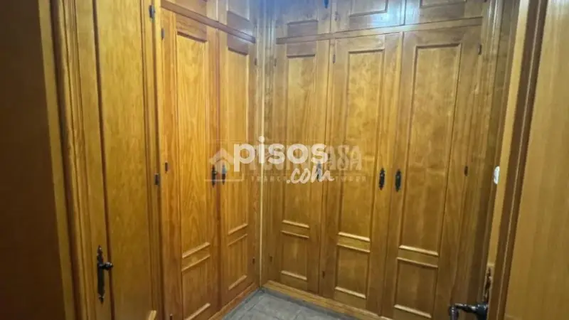 Casa Unifamiliar 540m2 La Rinconada 4 Habitaciones Jardin Sótano