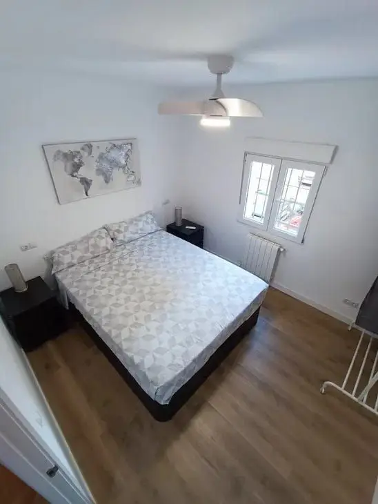 Apartamento en Alquiler Madrid 2 dormitorios 1 ba"