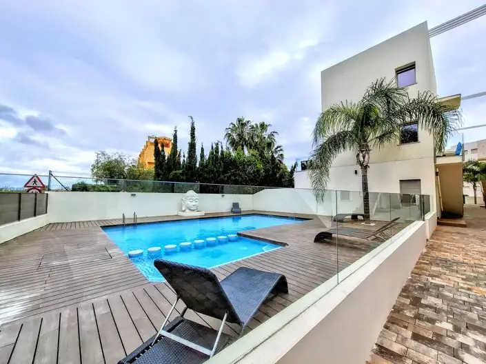 Duplex en Primera Linea de Playa Las Marinas Denia