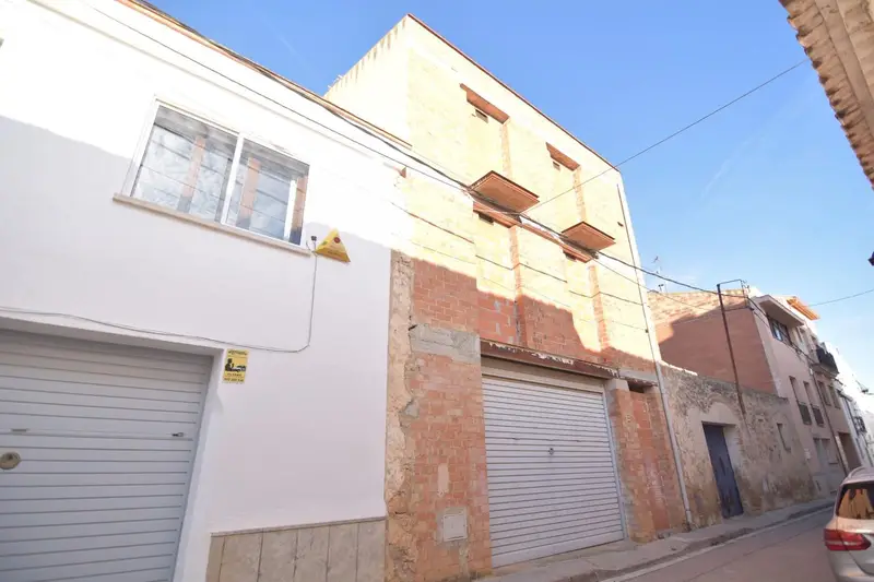 Casa en venta en Albinyana Tarragona 212m2 a terminar