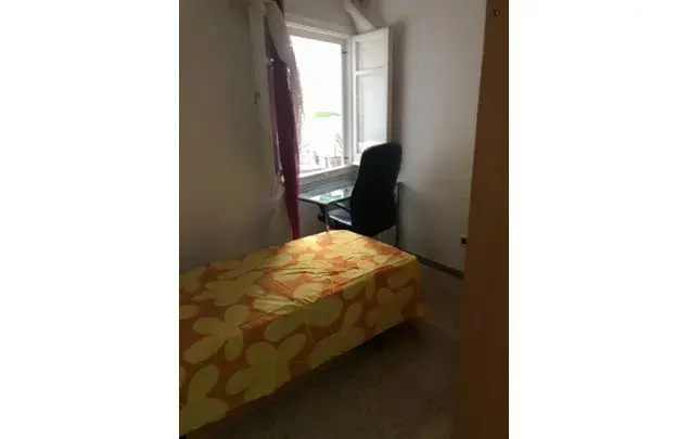 Alquiler Habitacion Barcelona - Piso Compartido 3 meses minimo