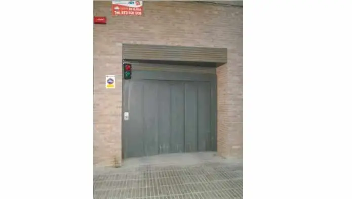 Garaje en Venta Tarrega 35m2 con Ascensor y Calefaccion