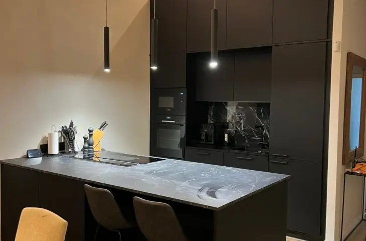 Apartamento Renovado Cerca Sagrada Familia