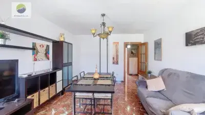 Piso en venta en Armilla centro: 2 dormitorios, buhardilla y terraza